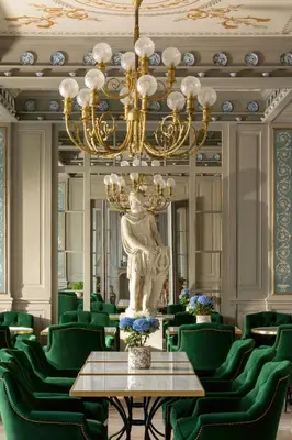Coin salon dans l'établissement Hotel Du Quai Voltaire
