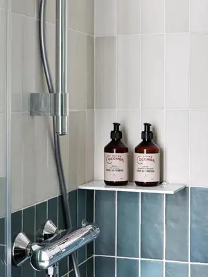 Salle de bains dans l'établissement Hôtel AMI - Orso Hotels