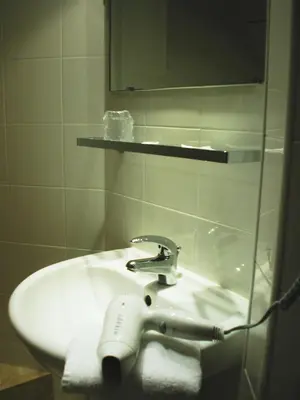 Salle de bains dans l'établissement Terminus Orléans Paris