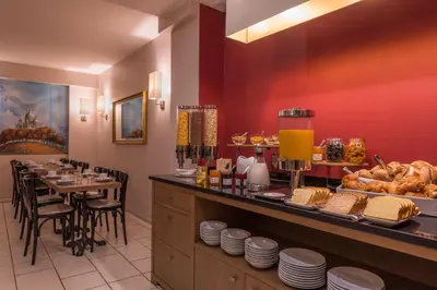Nourriture dans l'hôtel ou à proximité