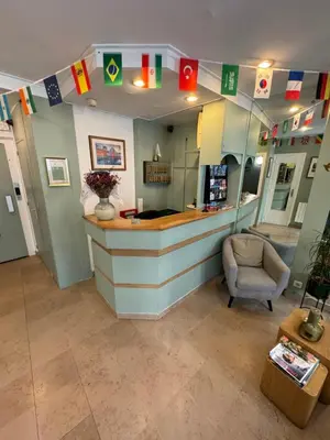 Hall ou réception de l'établissement Hôtel Flor Rivoli