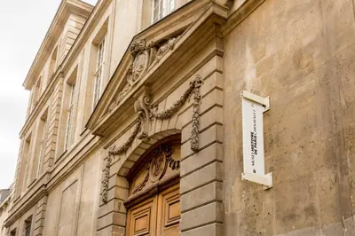 Plan de l'établissement Marais Place des Vosges Sevigne