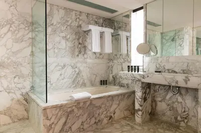 Salle de bains dans l'établissement Hotel Square