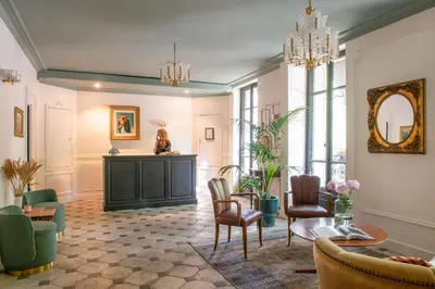 Plan de l'établissement Hôtel De La Porte Dorée