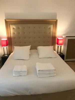 Un ou plusieurs lits dans un hébergement de l'établissement Paris Besson Stay Appartement Neuilly sur Seine