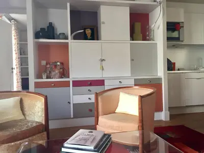 Cuisine ou kitchenette dans l'établissement Appartement Saint-Dominique 7 eme