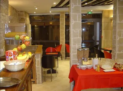Nourriture dans l'hôtel ou à proximité