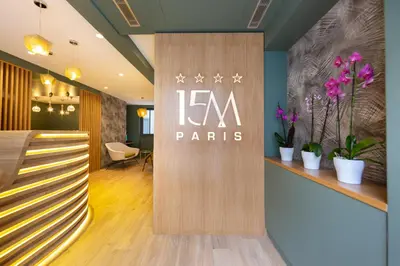 Certificat, récompense, panneau ou autre document affiché dans l'établissement Logis Hôtel 15 Montparnasse