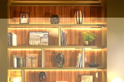 Bibliothèque dans l'hôtel