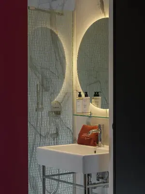 Salle de bains dans l'établissement Seven Hotel Paris