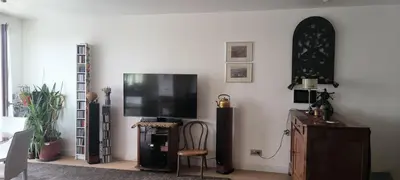 Télévision ou salle de divertissement dans l'établissement Eiffel seightseing