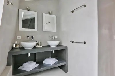 Salle de bains dans l'établissement Le clos de l'olivier