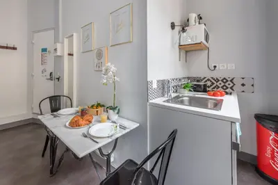 Cuisine ou kitchenette dans l'établissement WS Louvre - Etienne Marcel