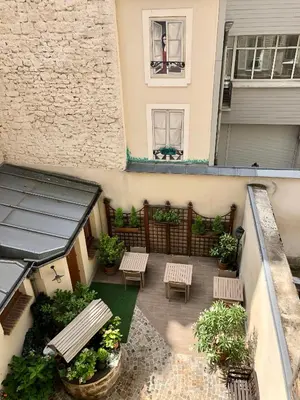 Balcon ou terrasse dans l'établissement Amiral-Fondary