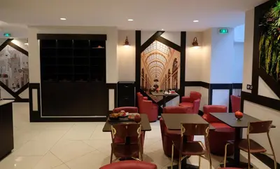 Coin salon dans l'établissement Amiral-Fondary