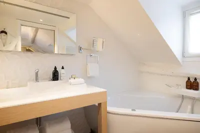 Salle de bains dans l'établissement Hotel Chavanel