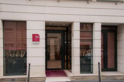 Façade ou entrée de l'établissement Hôtel des Deux Avenues