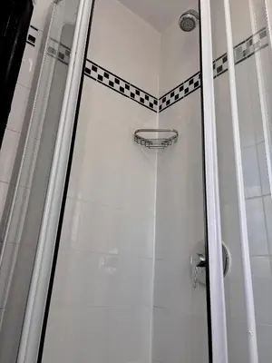 Salle de bains dans l'établissement Peace & Love Hostel