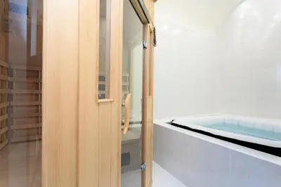 Salle de bains dans l'établissement Louvre Luxury Apartment & SPA