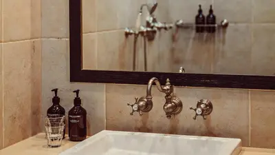 Salle de bains dans l'établissement Maison Saintonge