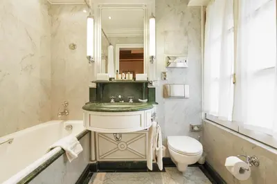 Salle de bains dans l'établissement Hotel Luxembourg Parc