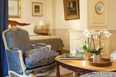 Coin salon dans l'établissement Hotel Luxembourg Parc