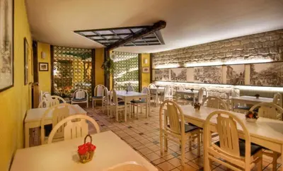Restaurant ou autre lieu de restauration dans l'établissement Hotel Le Faubourg Opera