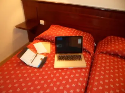 Un ou plusieurs lits dans un hébergement de l'établissement Hôtel De Paris Opera