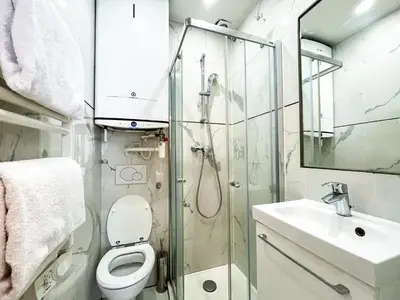 Salle de bains dans l'établissement Urban Flat 55 - ATELIER MARILYN MONROE