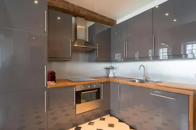Cuisine ou kitchenette dans l'établissement Charming Appartment in Le Marais