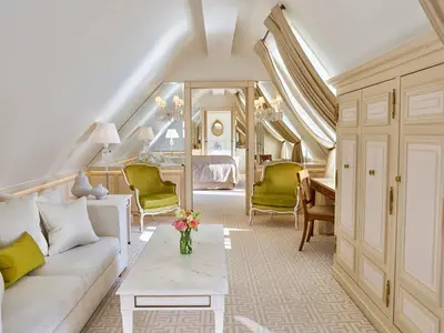 Coin salon dans l'établissement Le Meurice – Dorchester Collection