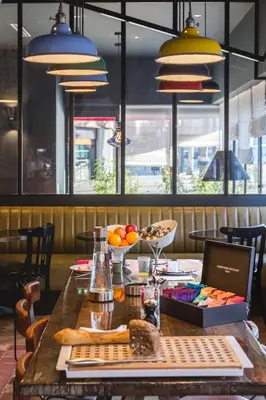 Nourriture dans l'hôtel ou à proximité