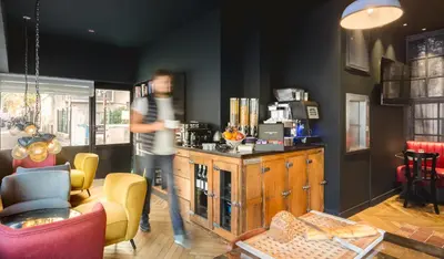 Plateau bouilloire dans l'établissement Hôtel Clarisse