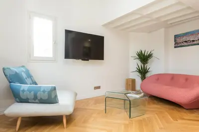 Coin salon dans l'établissement Ateliers de Montmartre ADM