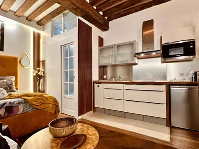 Cuisine ou kitchenette dans l'établissement Studio design & comfortable accommodation short breaks