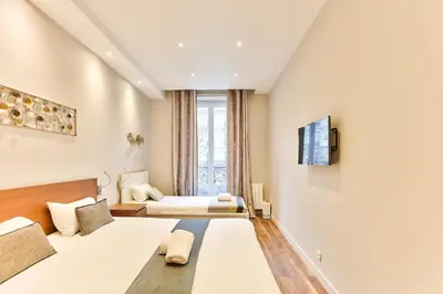 Télévision ou salle de divertissement dans l'établissement 57-LUXURY PARISIEN HOME SEBASTOPOL 1 (2G)
