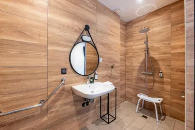 Salle de bains dans l'établissement Relais Bergson