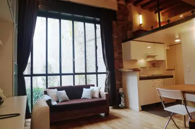 Cuisine ou kitchenette dans l'établissement Apartment Dauphine