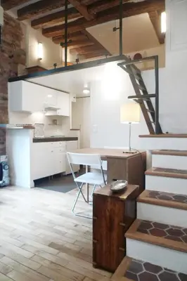 Cuisine ou kitchenette dans l'établissement Apartment Dauphine