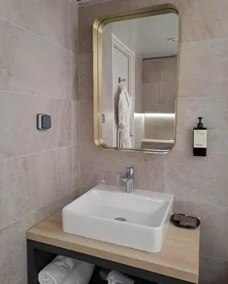 Salle de bains dans l'établissement Best Western Plus Opéra Batignolles