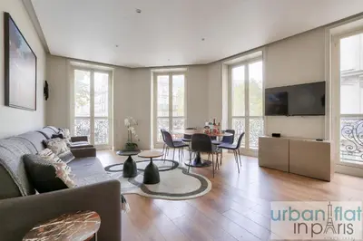 Télévision ou salle de divertissement dans l'établissement 60-LUXURY PARISIAN HOME SEBASTOPOL (2DG)