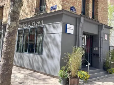 Façade ou entrée de l'établissement Hotel Sixteen Paris Montrouge