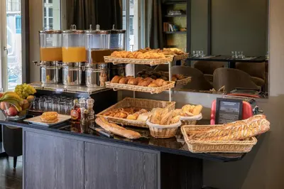 Nourriture dans l'hôtel ou à proximité