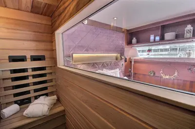 Plan de l'établissement VIP Paris Yacht Hôtel & Spa