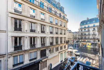 Vue générale sur Paris ou vue de la ville depuis l'appartement