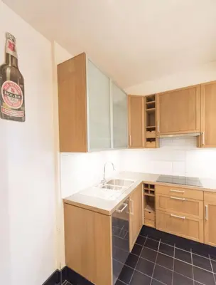 Cuisine ou kitchenette dans l'établissement Up & Down