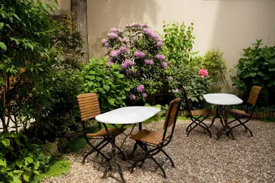 Jardin de l'établissement Hôtel de l'Avre