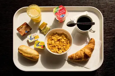 Nourriture dans l'auberge de jeunesse ou à proximité