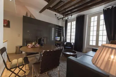 Télévision ou salle de divertissement dans l'établissement Couleur St Martin
