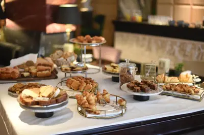 Nourriture dans l'hôtel ou à proximité